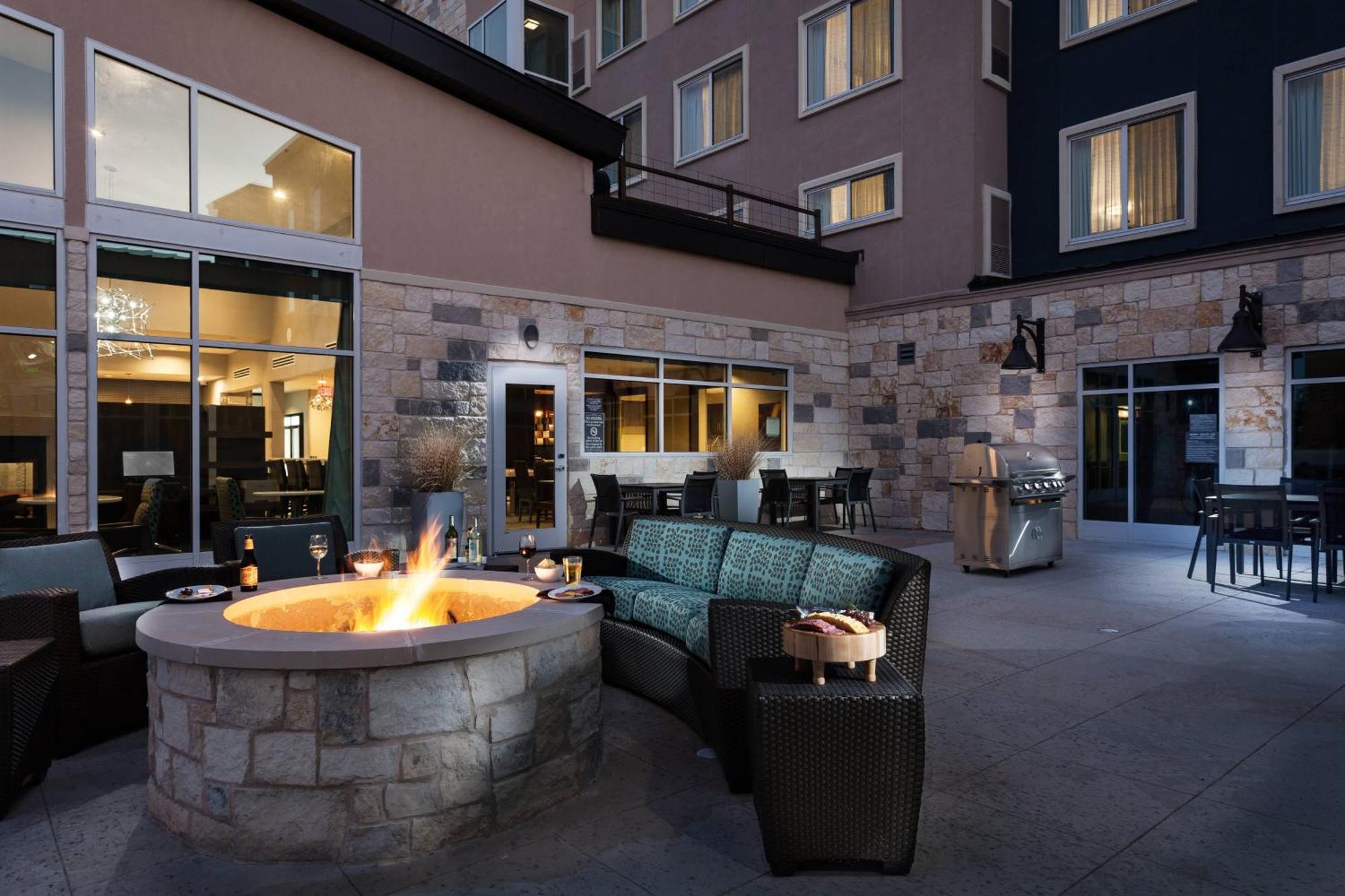 Residence Inn By Marriott Austin Lake Austin/River Place Four Points Экстерьер фото