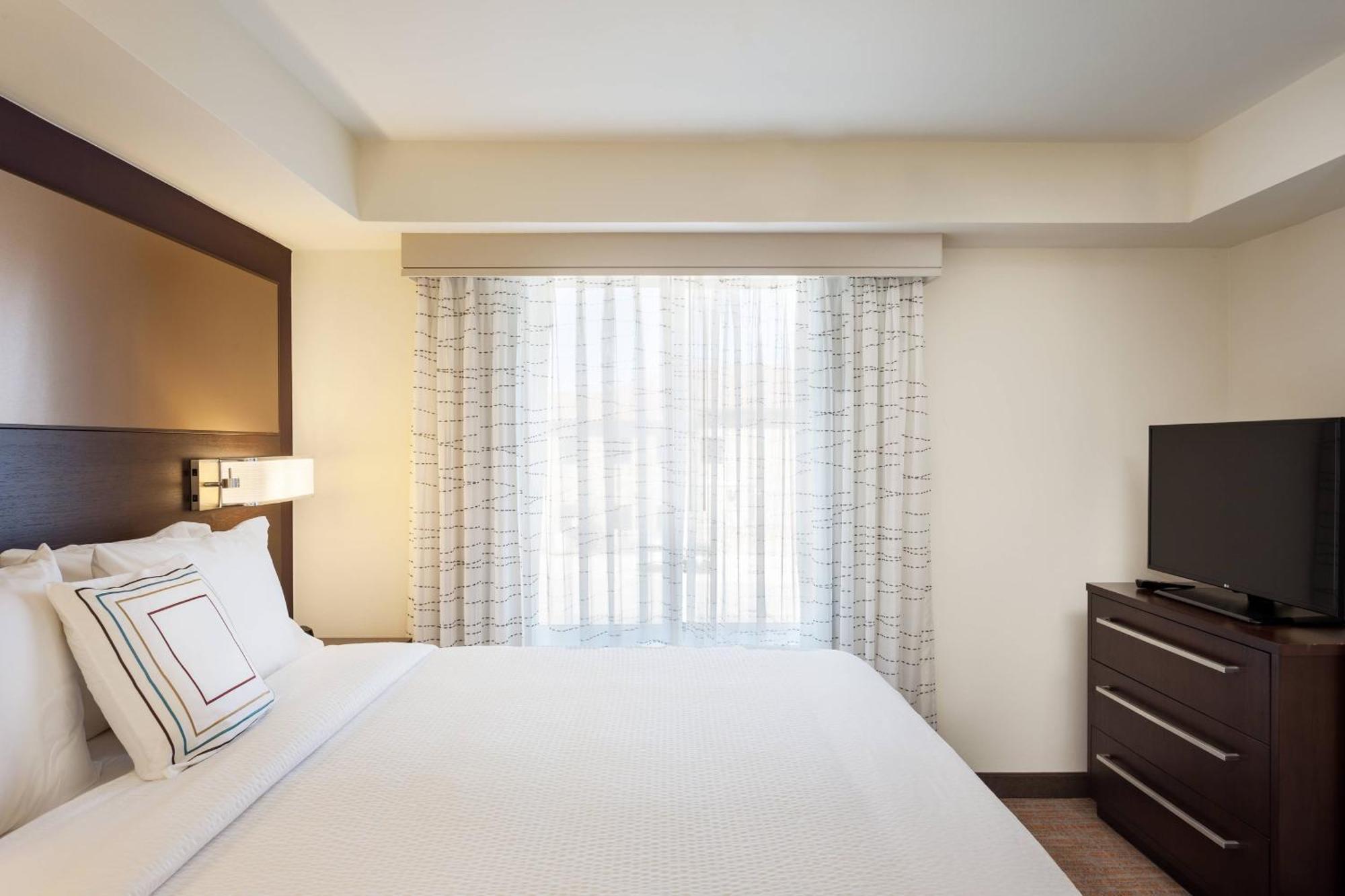 Residence Inn By Marriott Austin Lake Austin/River Place Four Points Экстерьер фото